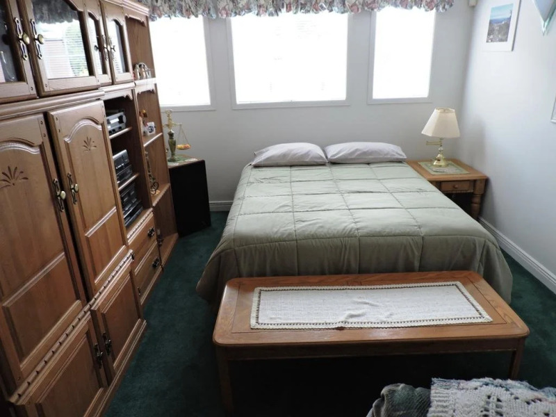 Tucked Inn the Harbour Bed & Breakfast