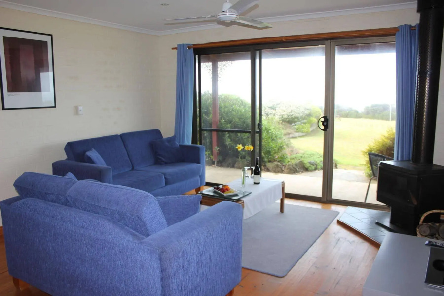 Skenes Creek Lodge Motel and Restaurant