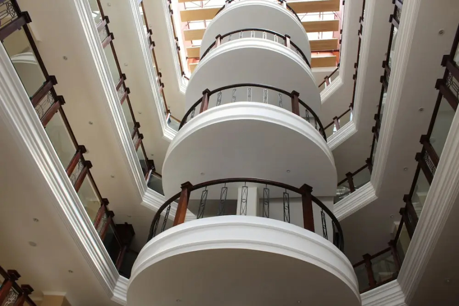 Ariya Hotel