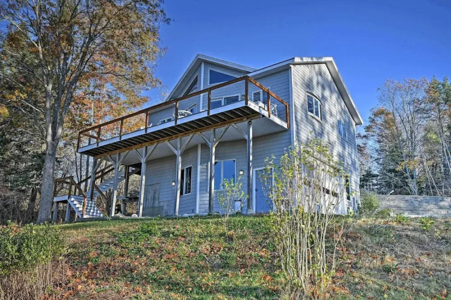 Oceanfront Sullivan Cottage on 6 Acres w/ Kayak!