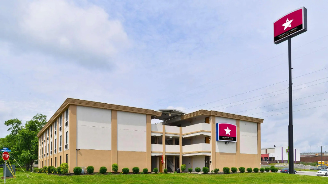 Executive Inn & Suites