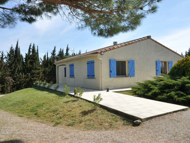 Luxury villa: with air conditioning heatable pool at the highest point of the village of Malviès