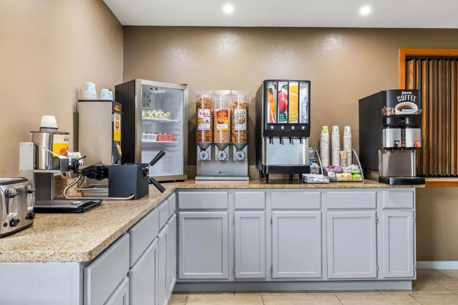 Super 8 by Wyndham La Crosse