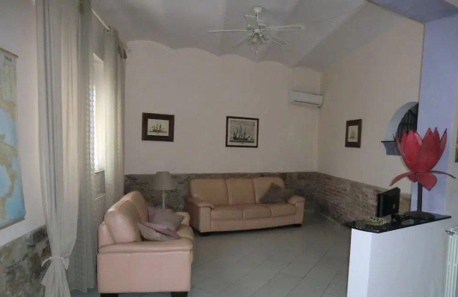 villetta con giardino a Viareggio