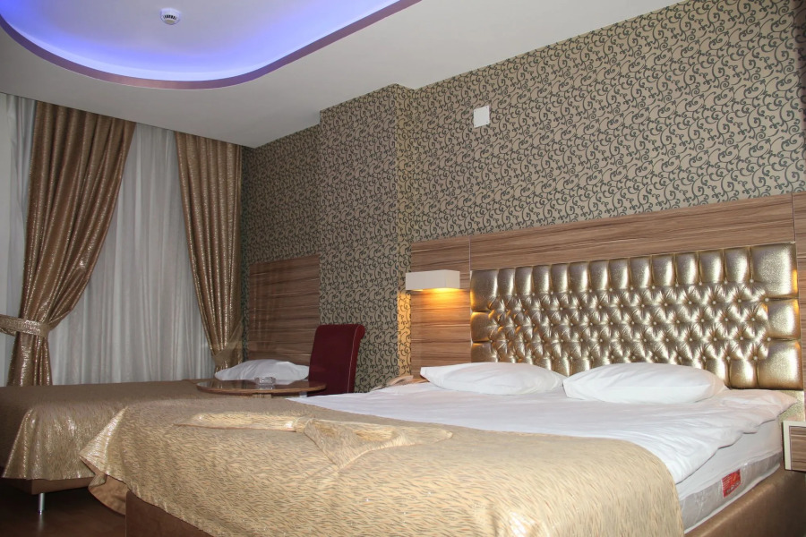 Grand Ezel Hotel