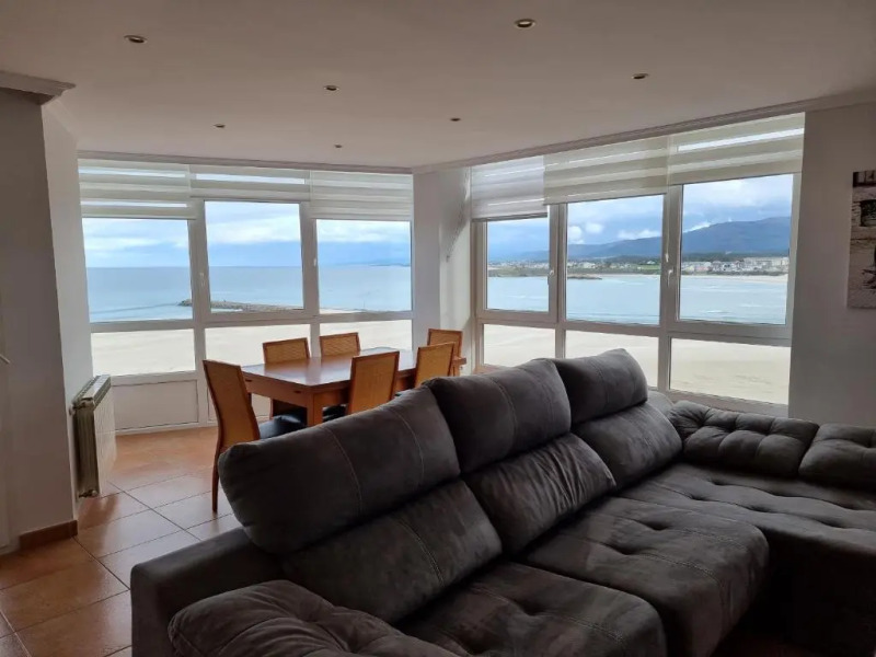 Dúplex 4 Dormitorios En Playa Rapadoira