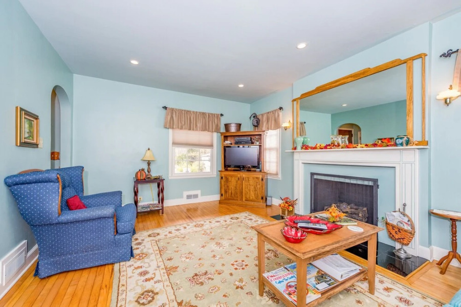 119 Old State 10 Rd Cottage