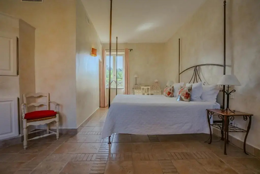 Le Clos De La Glycine