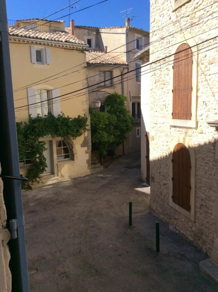 House With 2 Bedrooms in Malaucène, With Wonderful City View, Furnishe