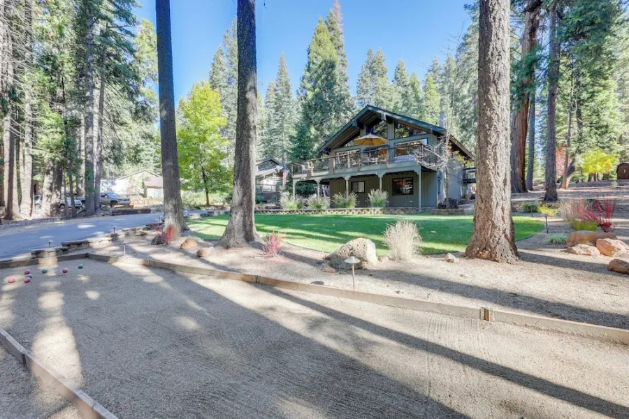 Quiet Cabin w/ Deck: Near Lake Almanor!