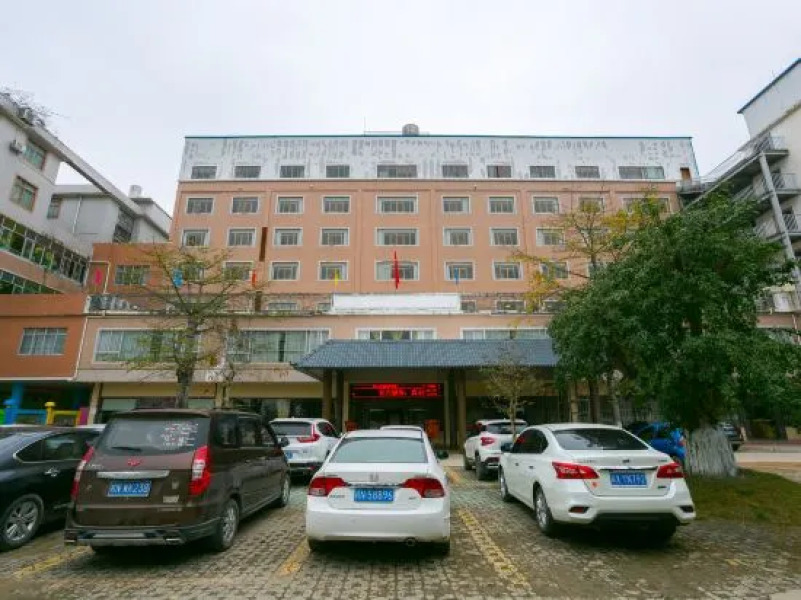Qinzhou Lingshan Zhengjiu Hotel