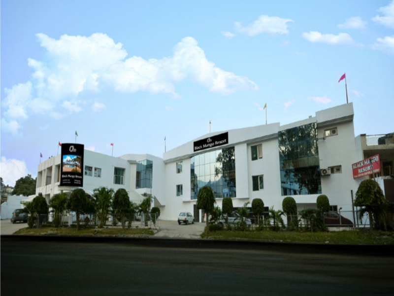 Black Mango Resort