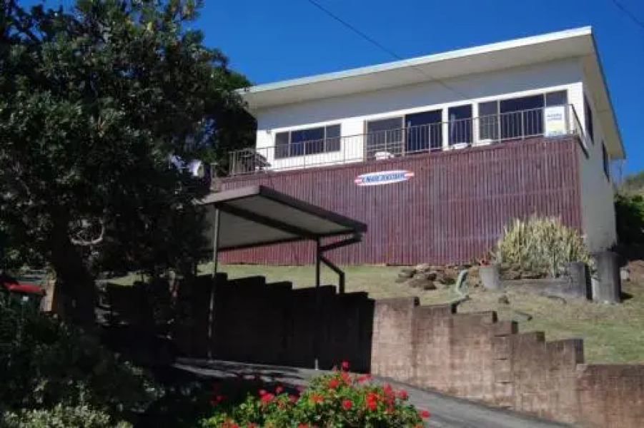 Endeavour, 10 Dulconghi Street