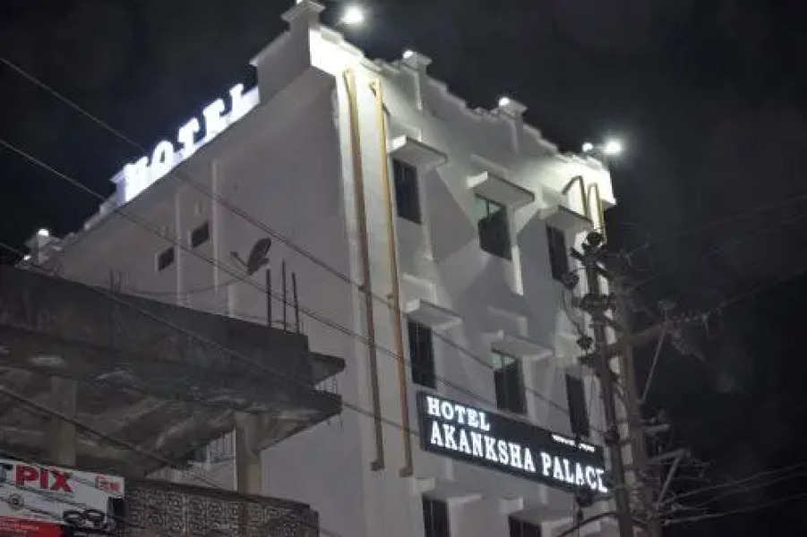 Hotel Akanksha Palace