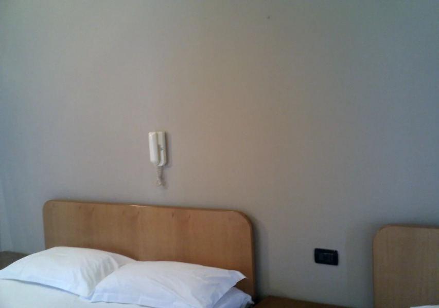 Auto Grill Krasniqi Hotel