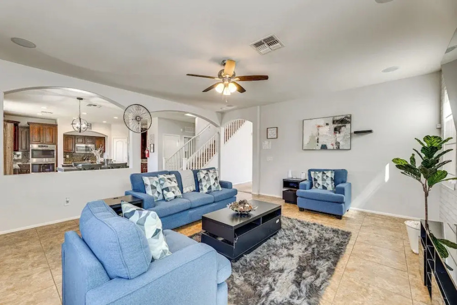 4 Mi to San Tan Valley: Family-friendly Getaway