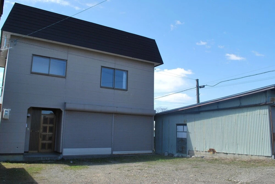 Osamunai Two stories House Style