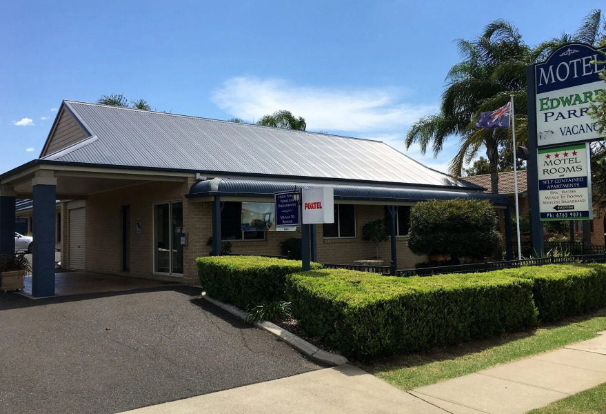 Edward Parry Motel & Apartments