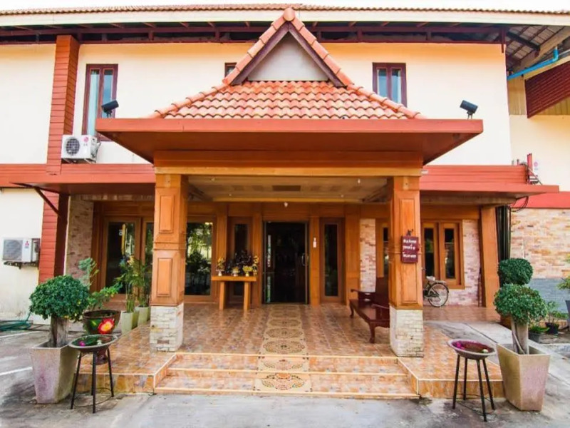 Pakkhat Grand Resort