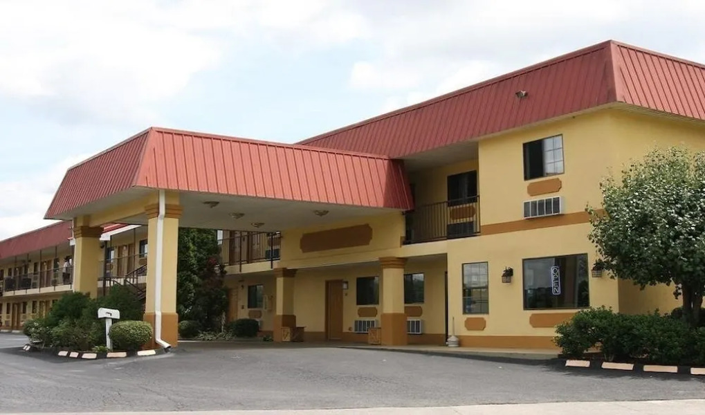 Express Inn & Suites