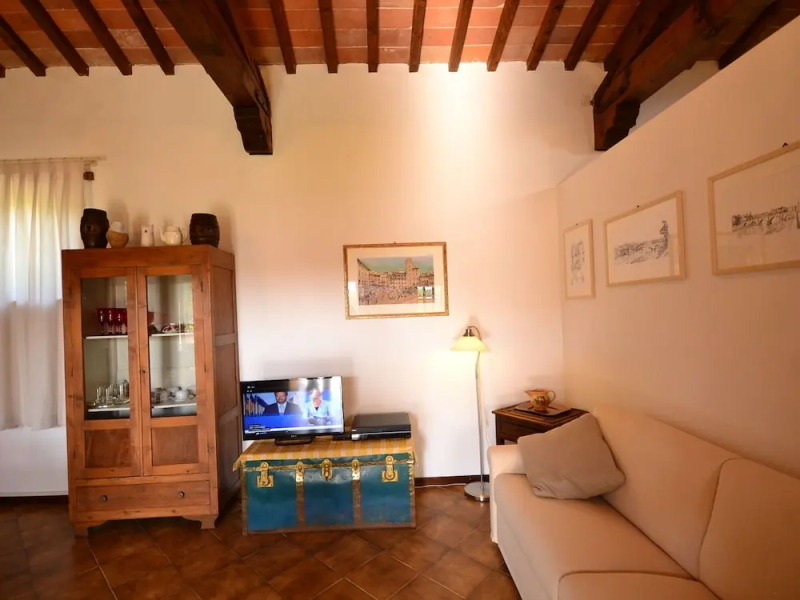 Spacious Cottage With Pool in Arezzo Italy