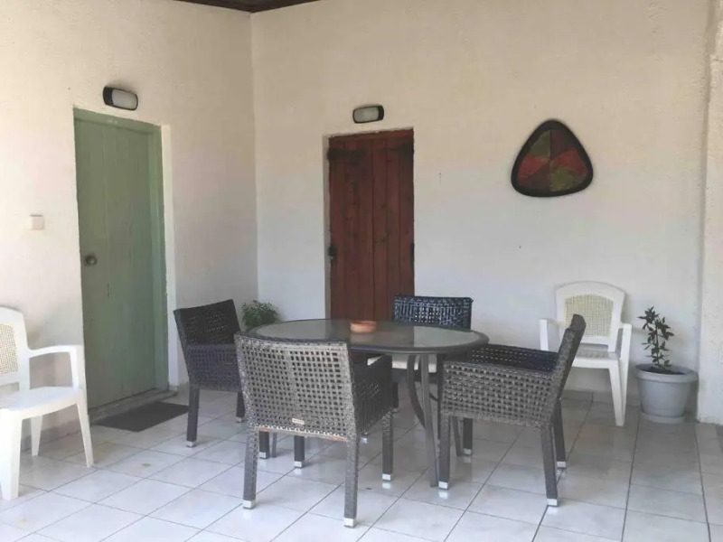 Παραθαλάσσια κατοικία στην παραλία Κατακόλου