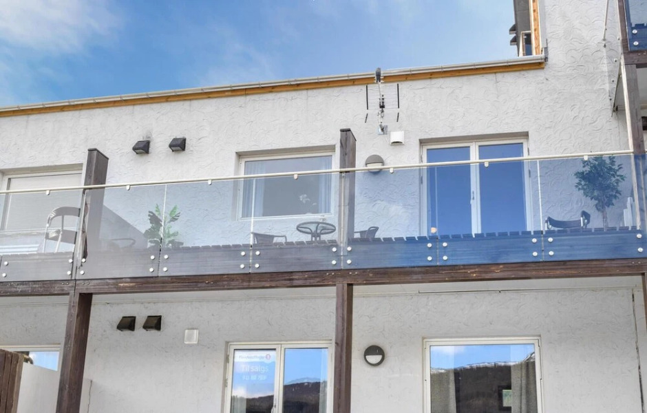 Amazing Apartment in Vossestrand With 2 Bedrooms, Sauna and Wifi