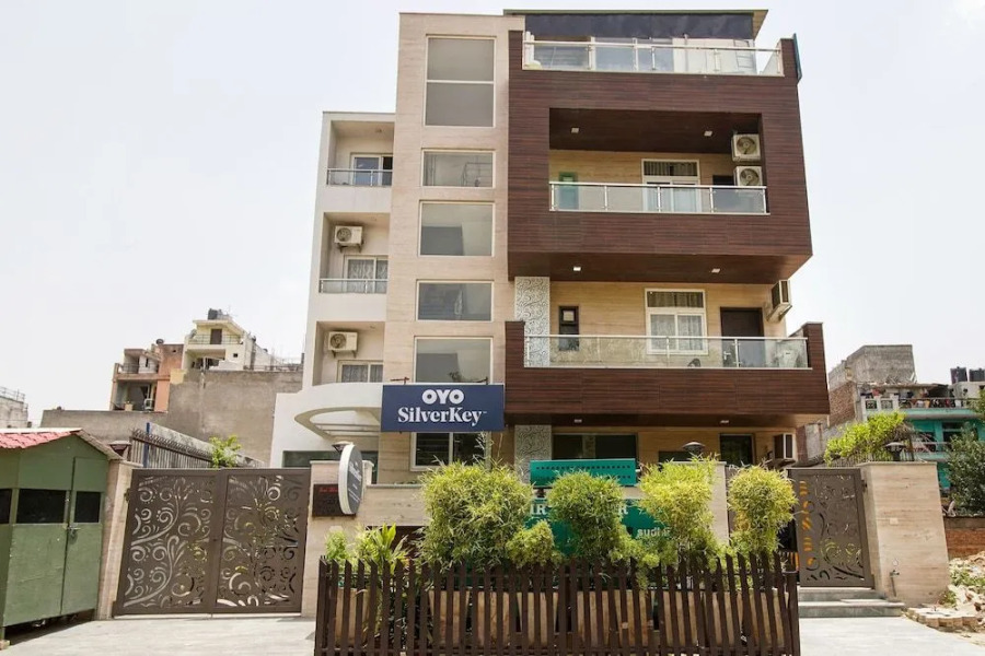 OYO Rooms Golf Course Road II