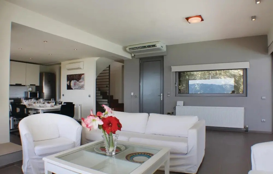 Beautiful Home in Perdika With 4 Bedrooms, Wifi and Outdoor Swimming Pool