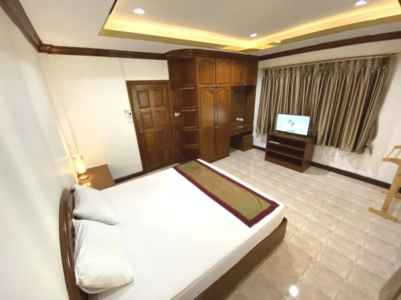 Cozy Garden Cottage Pool Villa