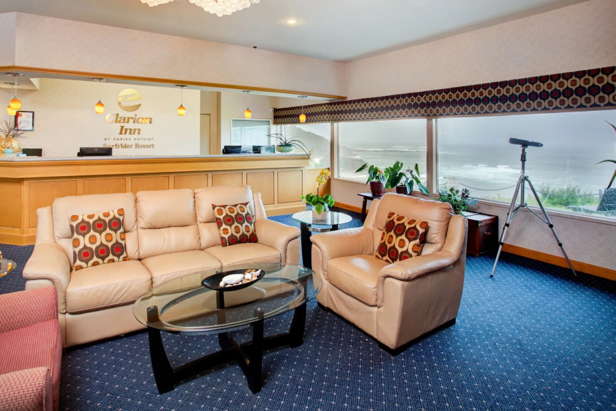 Clarion Inn Surfrider Resort