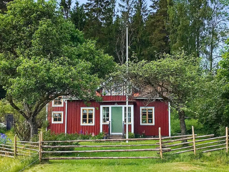 Country Cottage Near Ullared