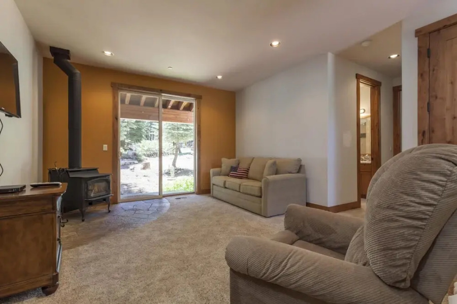 Shelton Kingswood Luxury Home By RedAwning