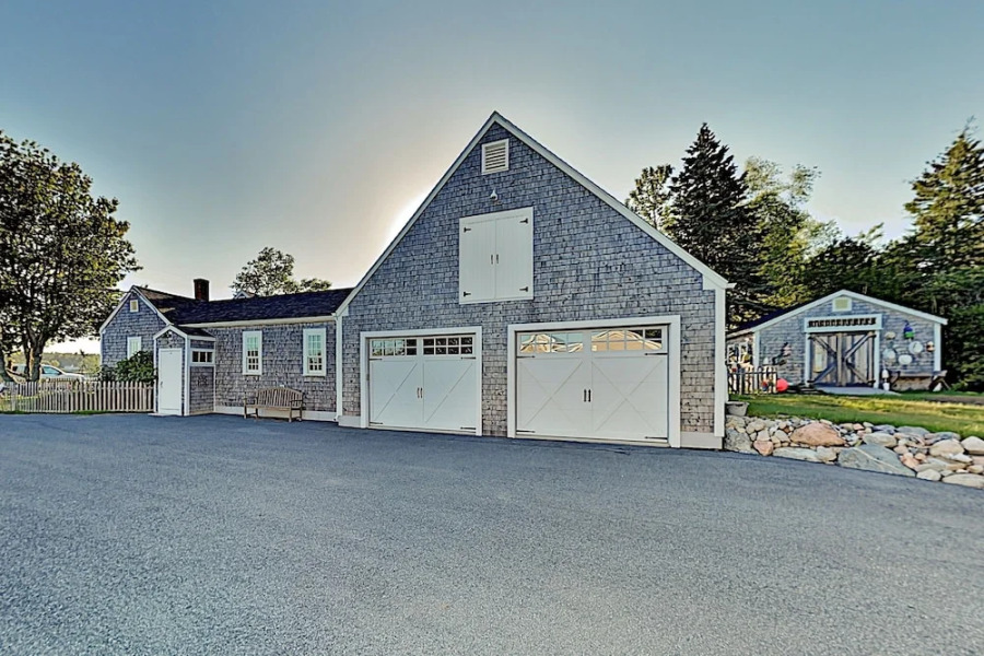 Harbor-view Hideaway W/ Lovely Alfresco Lounges 3 Bedroom Home