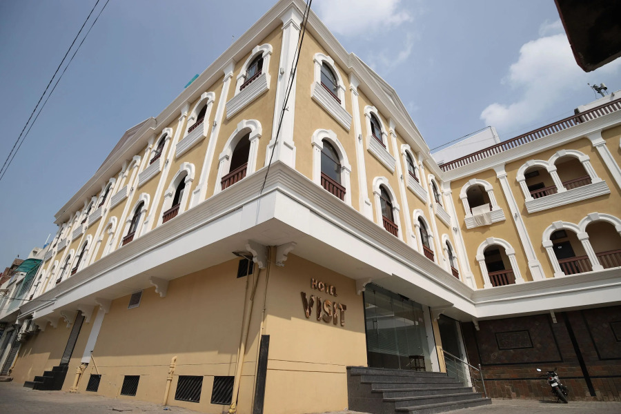 Visit Hotel & Restaurant