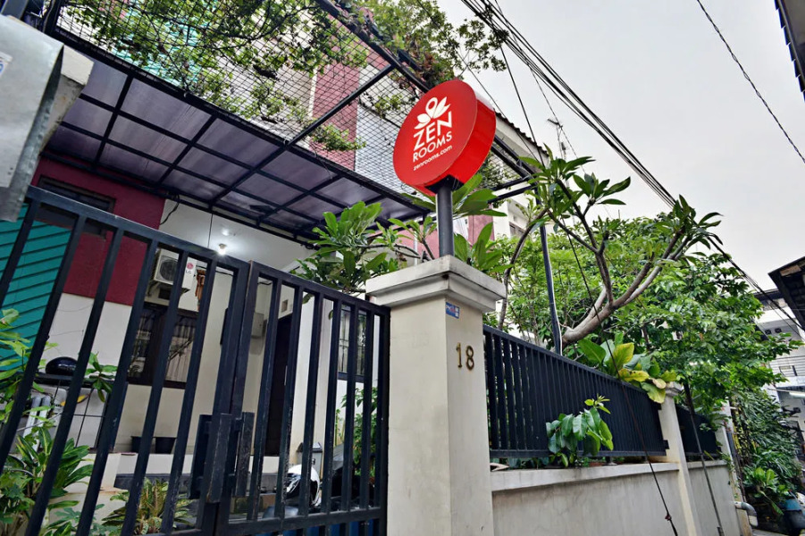 Zen Rooms Karet Tengsin