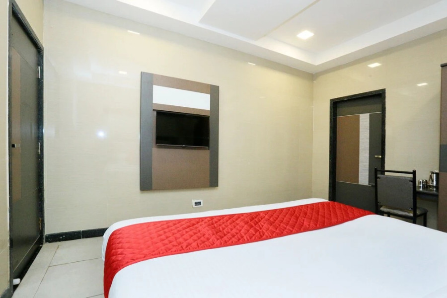 OYO 18808 Hotel RSN International