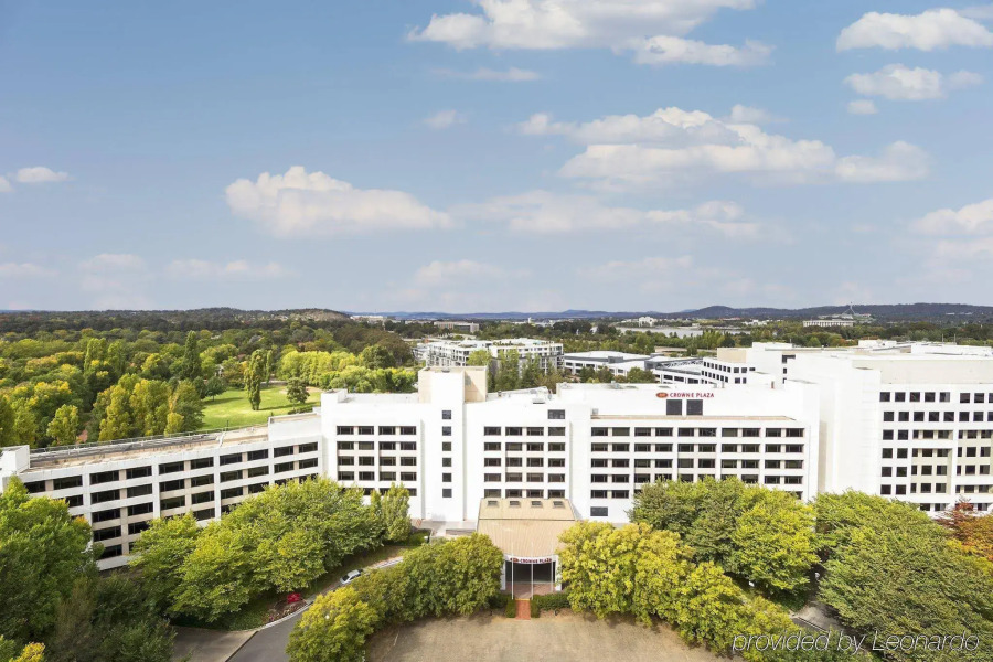 Crowne Plaza Canberra by IHG