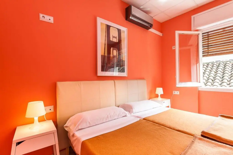 Feel Hostels City Center