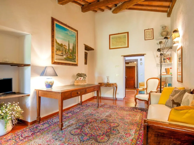A Beautiful, Traditional Tuscan Hamlet in the Hills