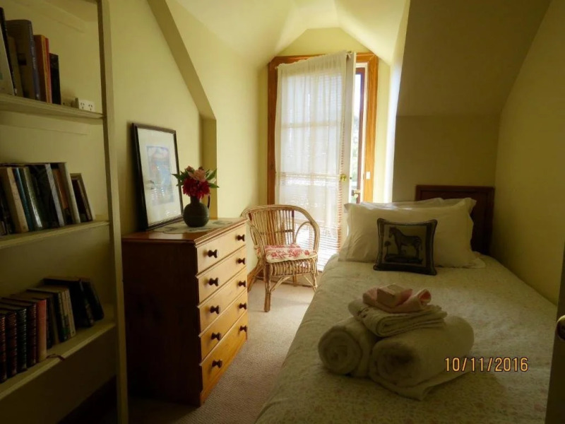 Hawk’s Nest Bed & Breakfast