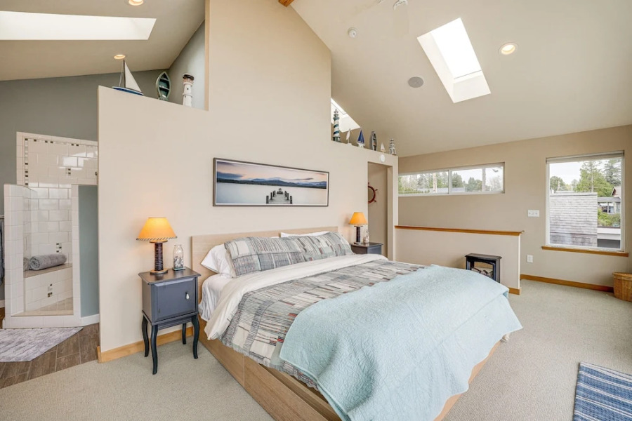 Beautiful Birch Bay Retreat w/ Deck & Fire Pit!