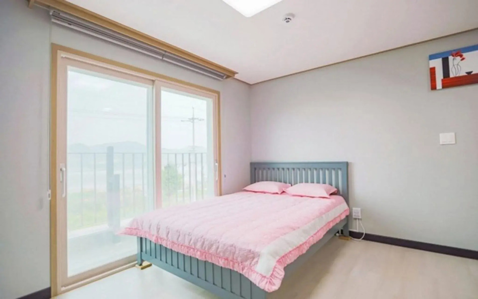 Namhae Gonige Pension