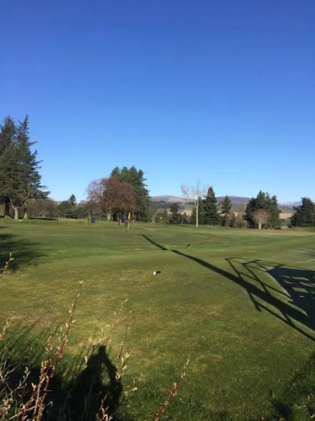 Self-contained light and bright Apartment in Kirriemuir