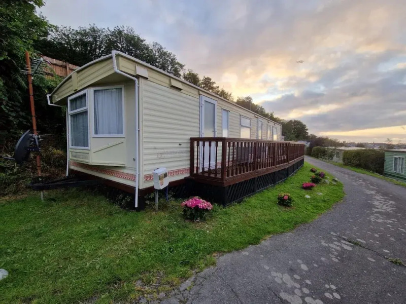 2 Bed Caravan With Aberystwyth Town Viev