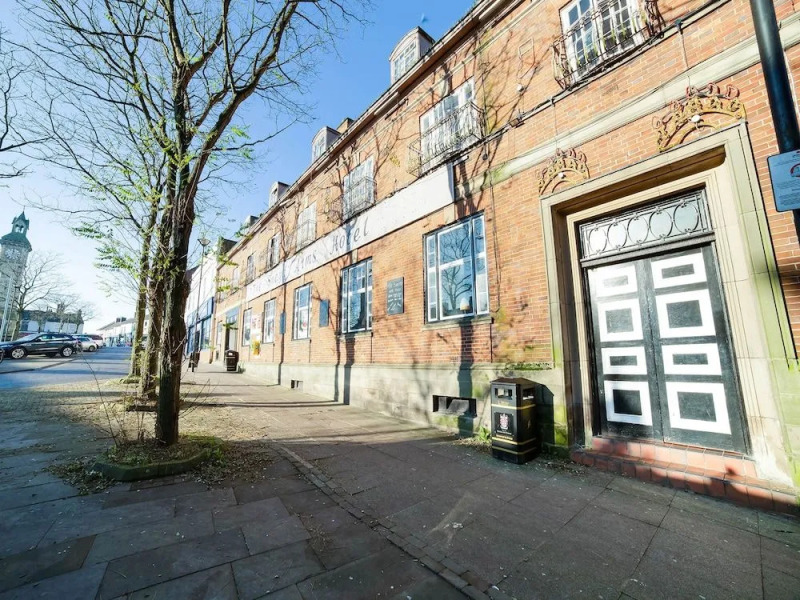 The Sneyd Arms Hotel