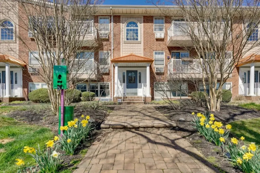 Asbury Park Condo < Half-mi to Beach & Boardwalk!