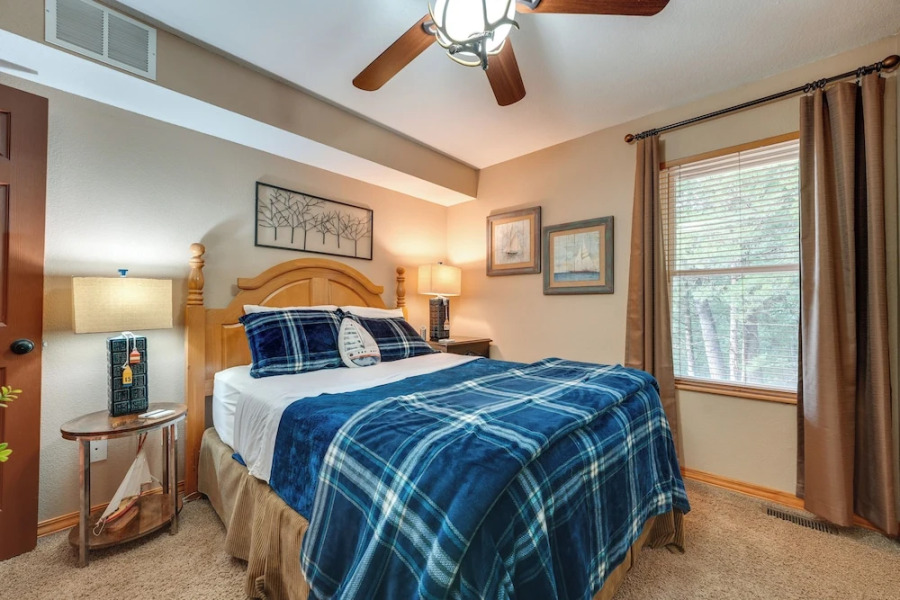 Hot Tub & Fire Pit! Lake-view Home in Blue Eye