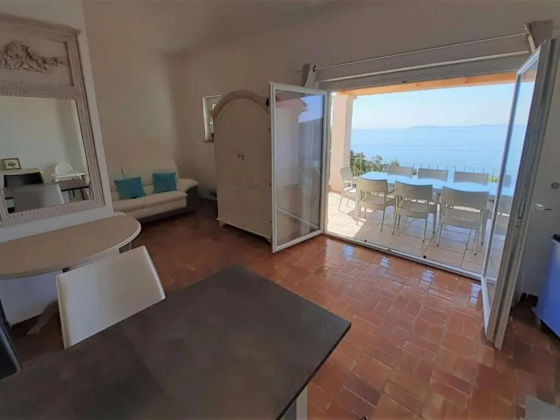 Maison Rayol-Canadel-sur-Mer, 5 pièces, 9 personnes - FR-1-308-142