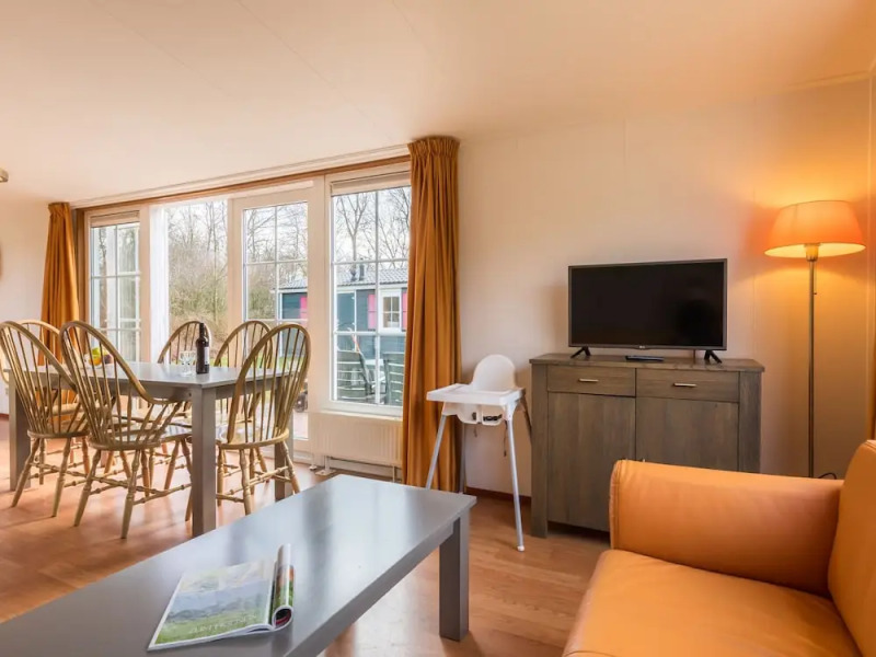 Alluring Chalet With Combi-microwave, Next to a Nature Reserve